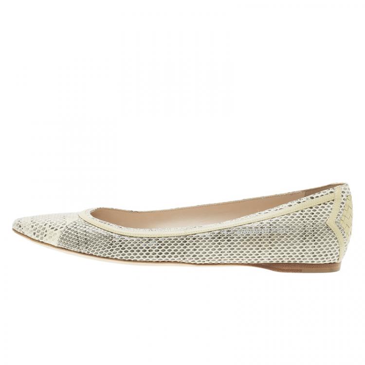 Pre Owned Bottega Veneta Cream Python Ballet Flats Size 39 