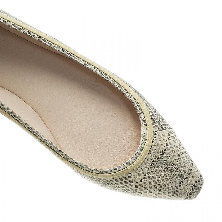 Pre Owned Bottega Veneta Cream Python Ballet Flats Size 39 