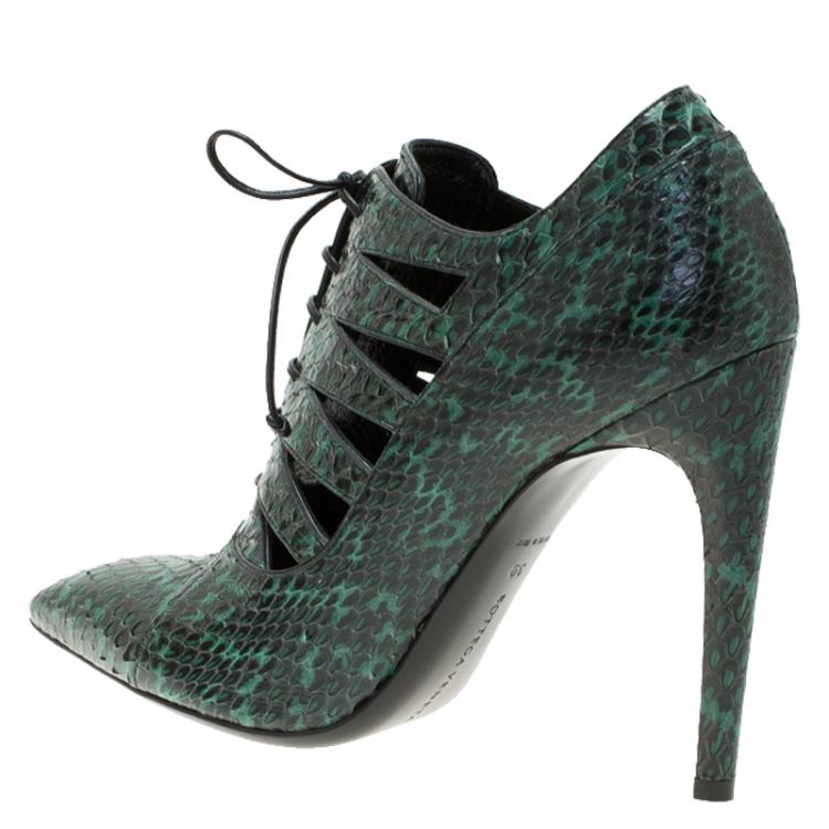 Pre Owned Bottega Veneta Green Python Cutout Lace-Up Ankle Boots Size 39