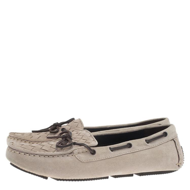 مملوكة مسبقًا Bottega Veneta Beige Intrecciato Suede Bow Loafers Size 39