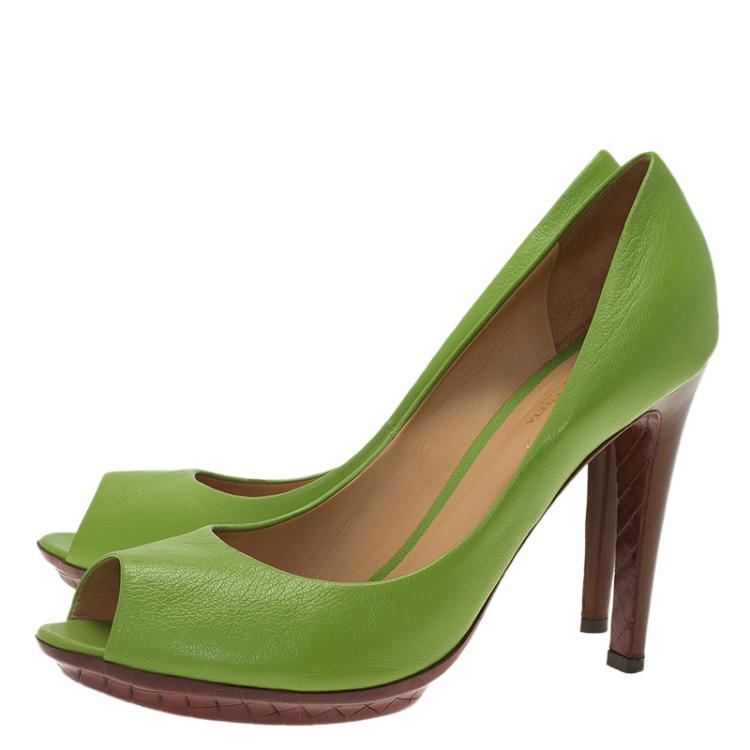 Pre Owned Bottega Veneta Green Leather Peep Toe Pumps Size 40.5
