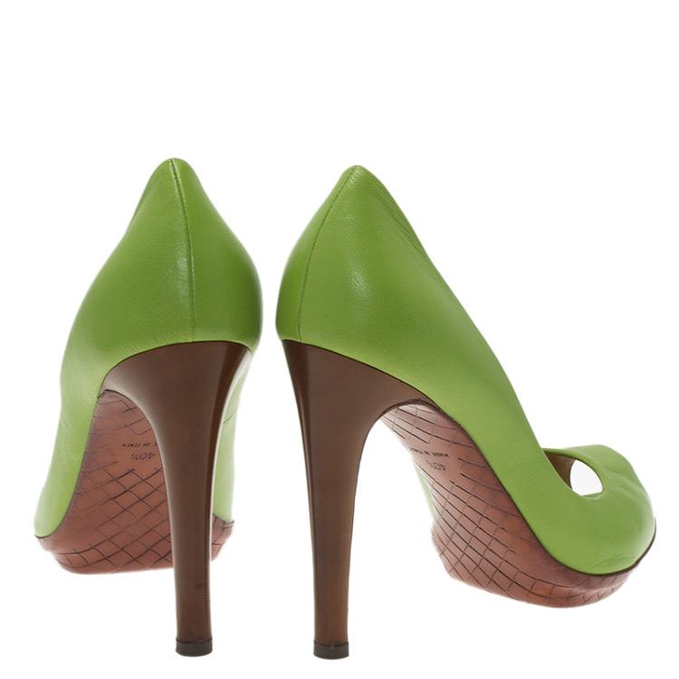 Pre Owned Bottega Veneta Green Leather Peep Toe Pumps Size 40.5