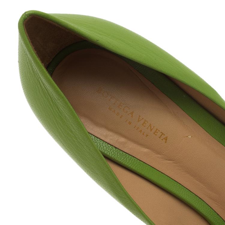 Pre Owned Bottega Veneta Green Leather Peep Toe Pumps Size 40.5