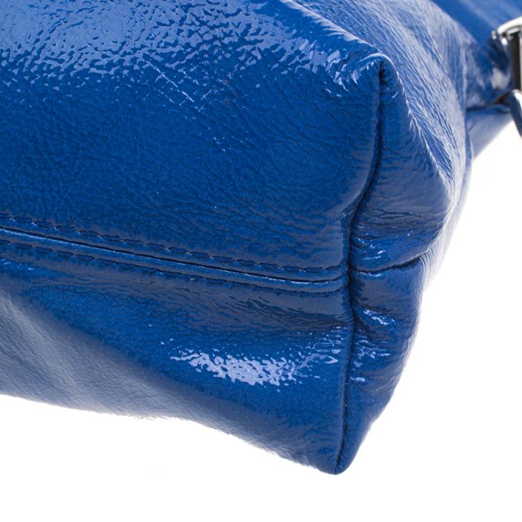 Pre Owned Burberry Blue Patent Leather Large The Petal Clutch