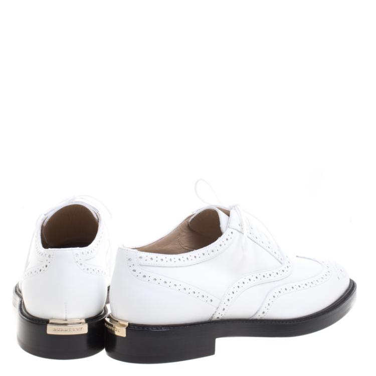 Pre Owned Burberry White Brogue Leather Gennie Lace Up Oxfords Size 38