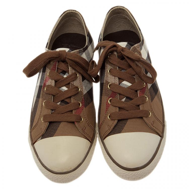 مملوكة مسبقًا Burberry Beige Novacheck Canvas and Leather Sneakers Size 40