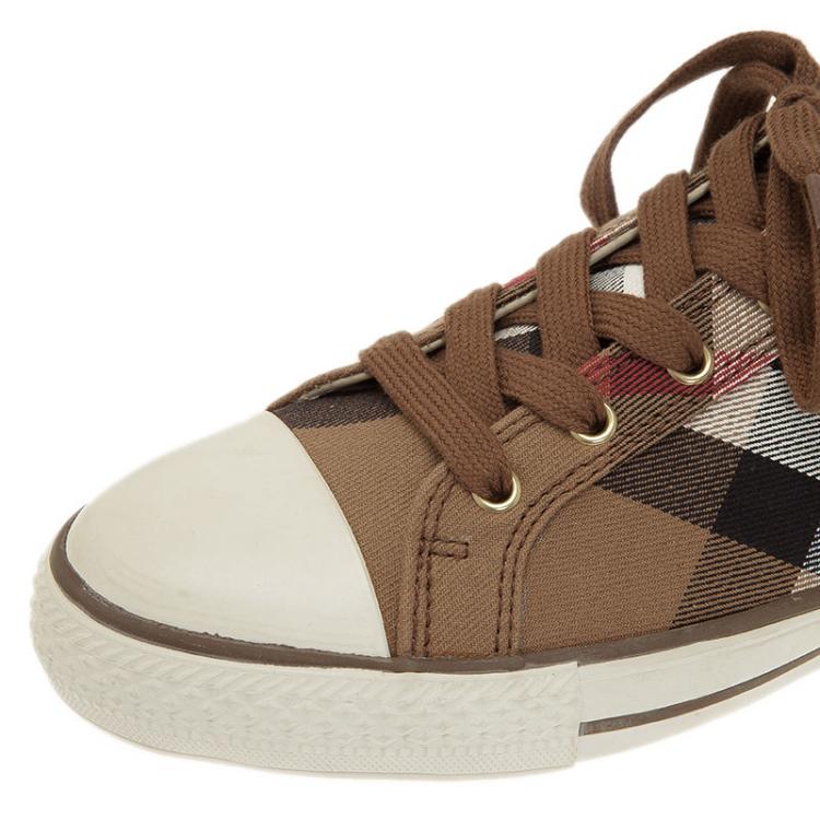 مملوكة مسبقًا Burberry Beige Novacheck Canvas and Leather Sneakers Size 40