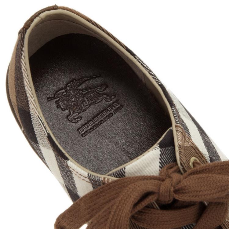 مملوكة مسبقًا Burberry Beige Novacheck Canvas and Leather Sneakers Size 40
