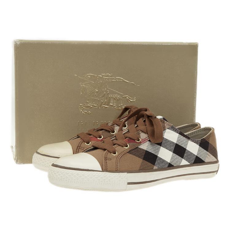 مملوكة مسبقًا Burberry Beige Novacheck Canvas and Leather Sneakers Size 40