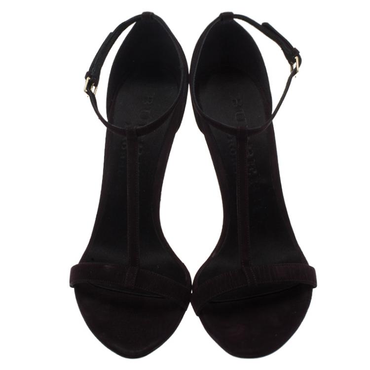 مملوكة مسبقًا Burberry Prorsum Purple Suede Leyburn Lucite Wedge Sandals Size 37.5
