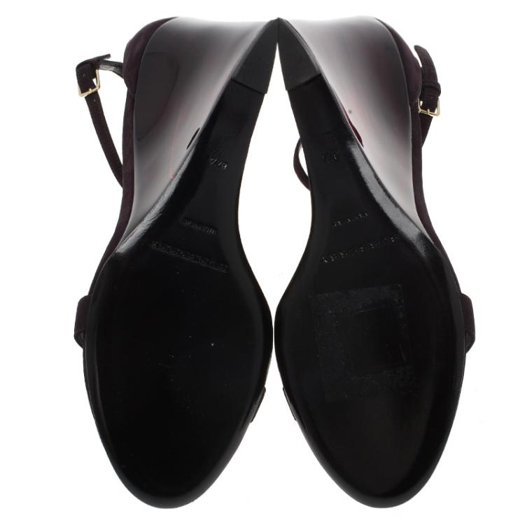مملوكة مسبقًا Burberry Prorsum Purple Suede Leyburn Lucite Wedge Sandals Size 37.5