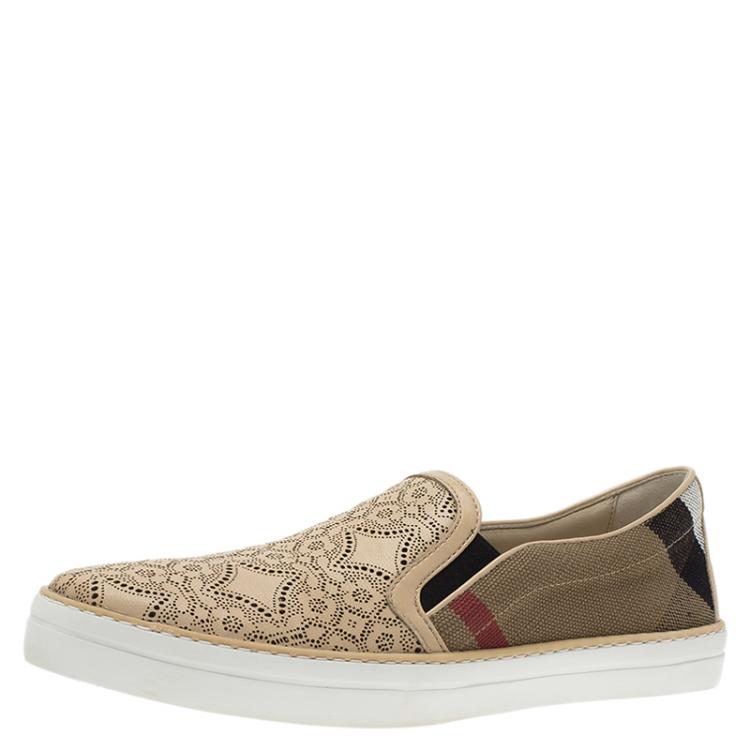 Pre Owned Burberry Beige Novacheck Canvas and Laser Cut Leather Gauden Slip On Sneakers Size 40
