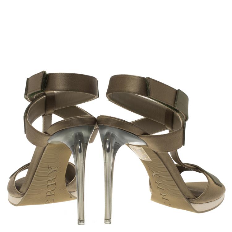مملوكة مسبقًا Burberry Taupe Satin T- Strap Platform Sandals Size 39