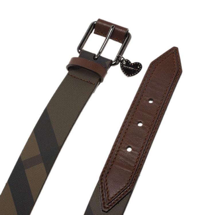مملوكة مسبقًا Burberry Brown Nova Check Coated Canvas Heart Charm Belt 90 CM