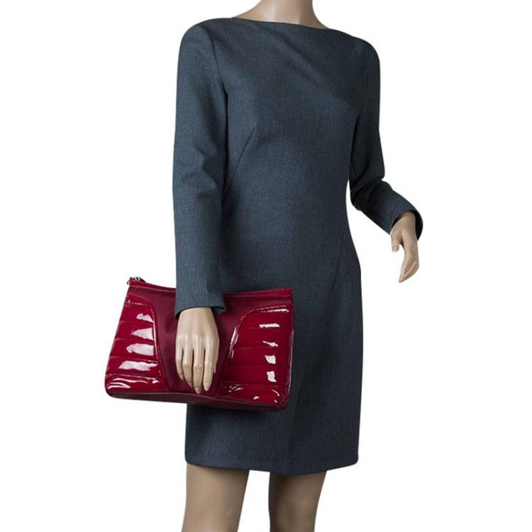 Pre Owned Burberry Burgundy Nylon and Patent Leather Large Westchester Clutch