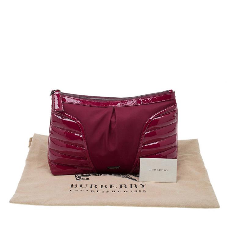 Pre Owned Burberry Burgundy Nylon and Patent Leather Large Westchester Clutch