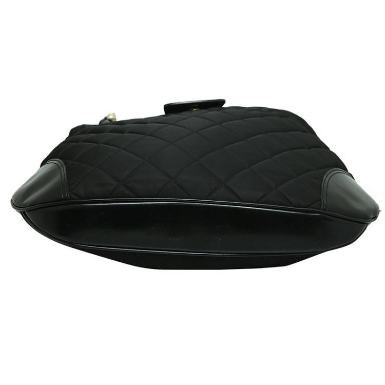 Pre Owned Burberry Black Quilted Nylon Brooke Hobo