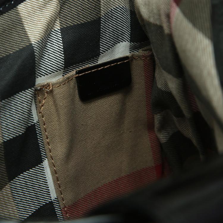 Pre Owned Burberry Black Quilted Nylon Brooke Hobo