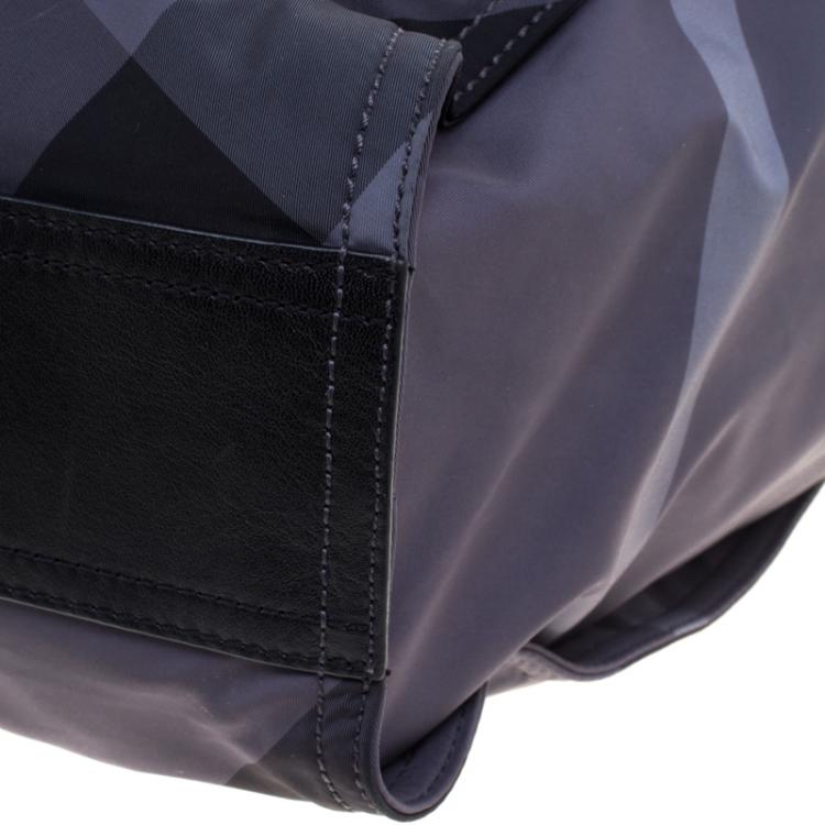 Pre Owned Burberry Black Beat Check Nylon Drawstring Tote