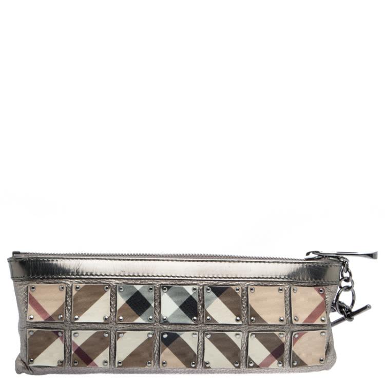 Pre Owned Burberry Metallic Silver Nova Check PVC and Leather Ashcombe Clutch