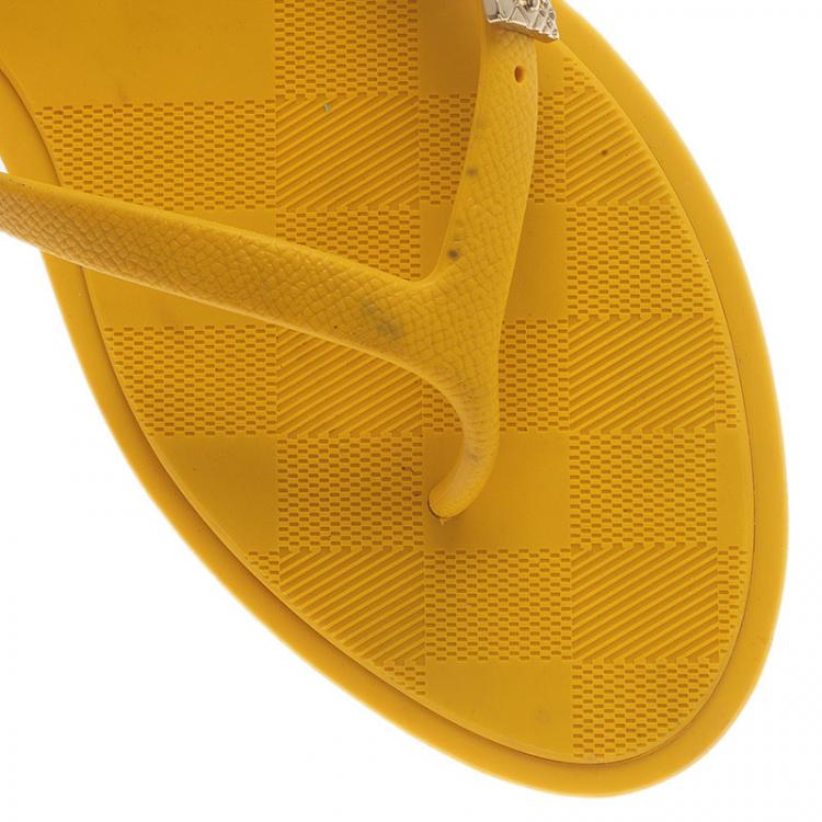 Pre Owned Burberry Yellow Wallford Rubber Flip Flops Size 38 