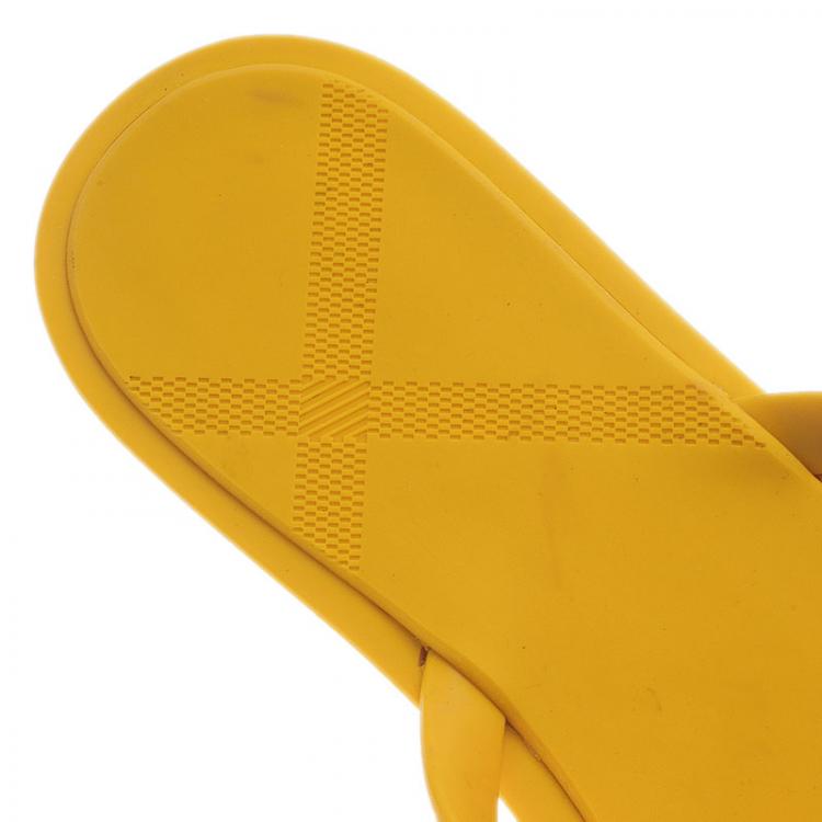 Pre Owned Burberry Yellow Wallford Rubber Flip Flops Size 38 