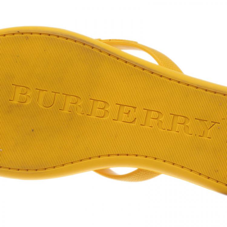 Pre Owned Burberry Yellow Wallford Rubber Flip Flops Size 38 