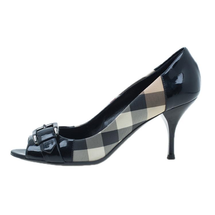 Pre Owned Burberry Novacheck Canvas and Leather Buckle Pumps Size 37