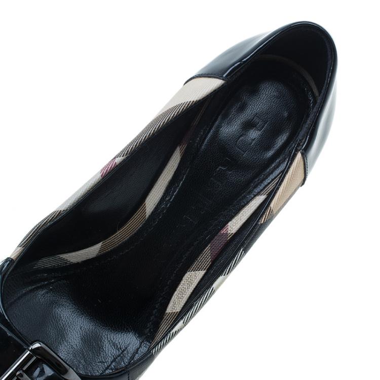 Pre Owned Burberry Novacheck Canvas and Leather Buckle Pumps Size 37