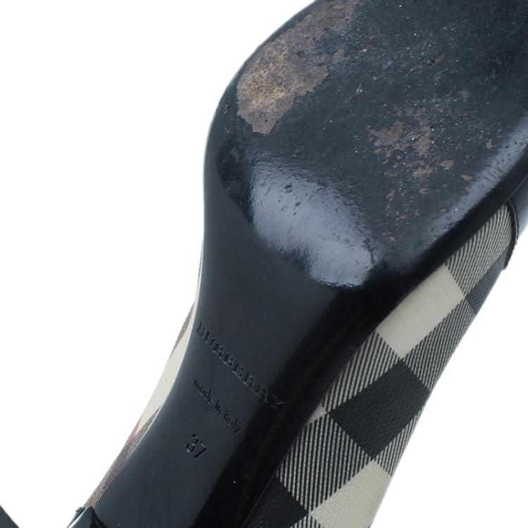 Pre Owned Burberry Novacheck Canvas and Leather Buckle Pumps Size 37