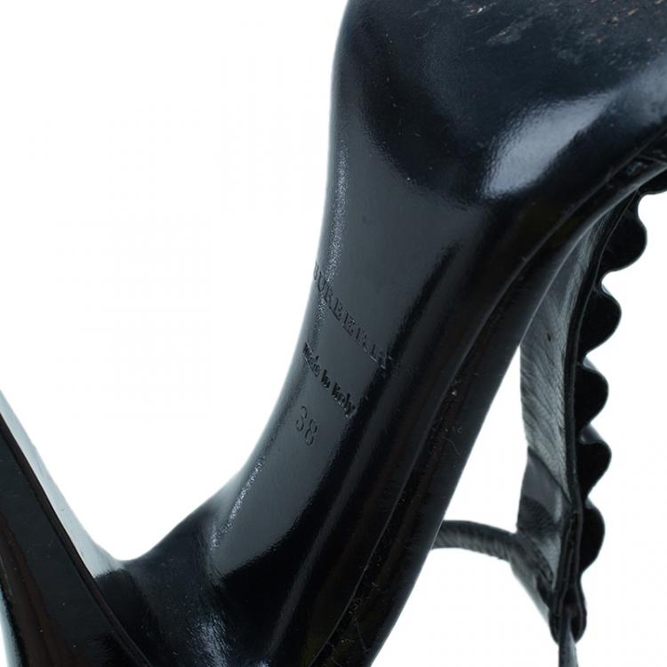 Pre Owned Burberry Black Patent Ruffle T Strap Sandals Size 38