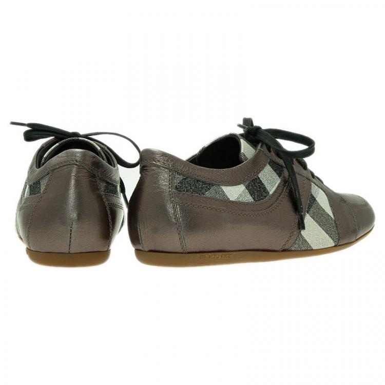 Pre Owned Burberry Metallic Leather and Novacheck Canvas Sneakers Size 37