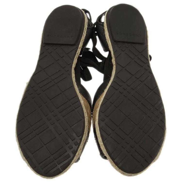 Pre Owned Burberry Novacheck Canvas and Leather Lace Up Raffia Flats Size 36