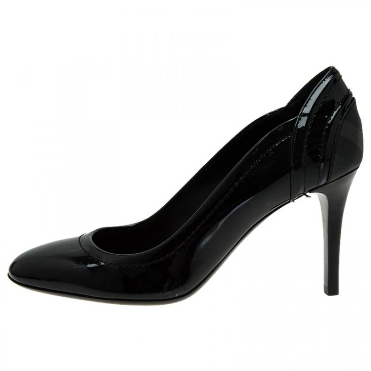 Pre Owned Burberry Black Patent and Check Canvas Pumps Size 35