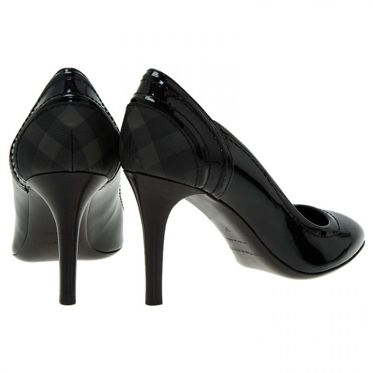 Pre Owned Burberry Black Patent and Check Canvas Pumps Size 35