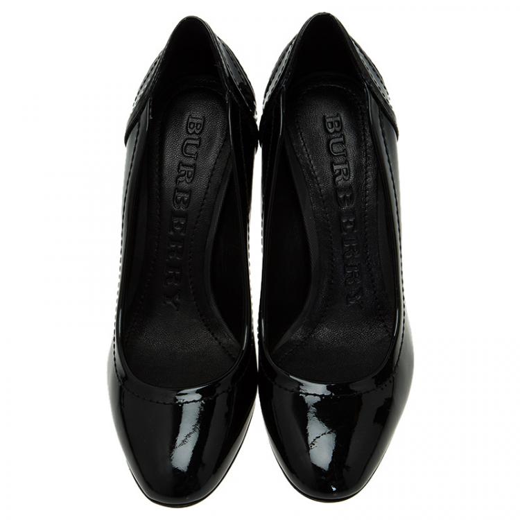 Pre Owned Burberry Black Patent and Check Canvas Pumps Size 35
