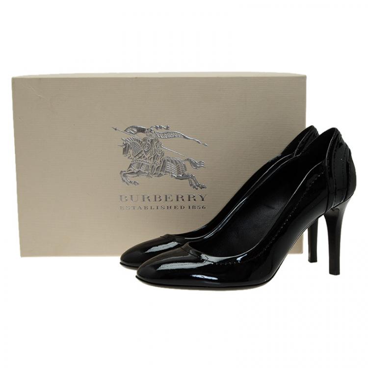 Pre Owned Burberry Black Patent and Check Canvas Pumps Size 35