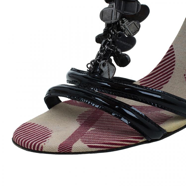 Pre Owned Burberry Black Patent Charm T Strap Sandals Size 38