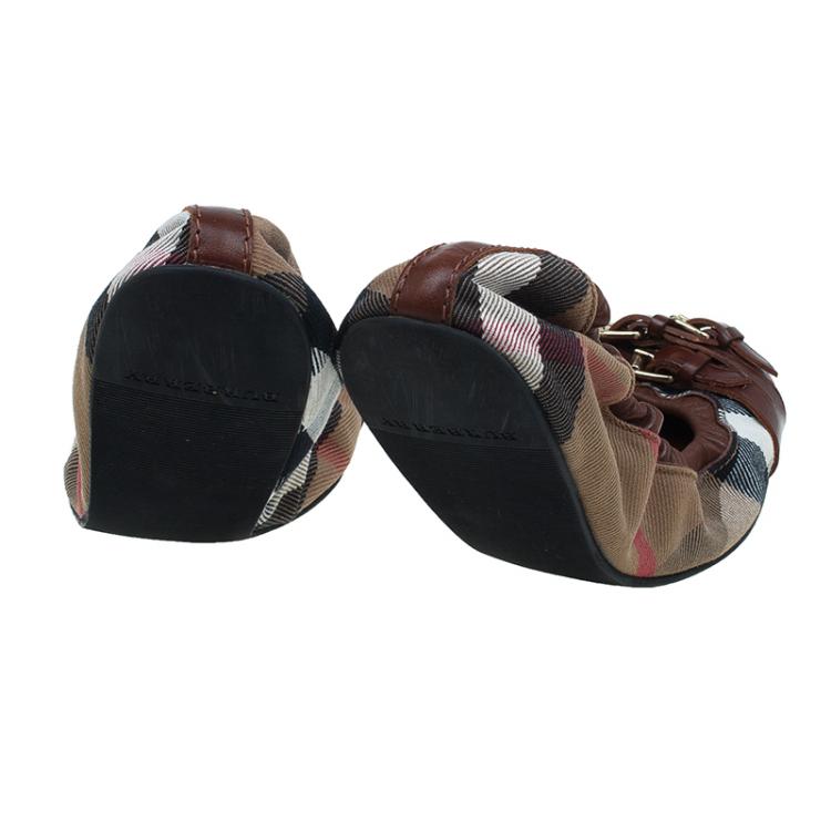 Pre Owned Burberry Novacheck Canvas and Leather Buckle Ballet Flats Size 39