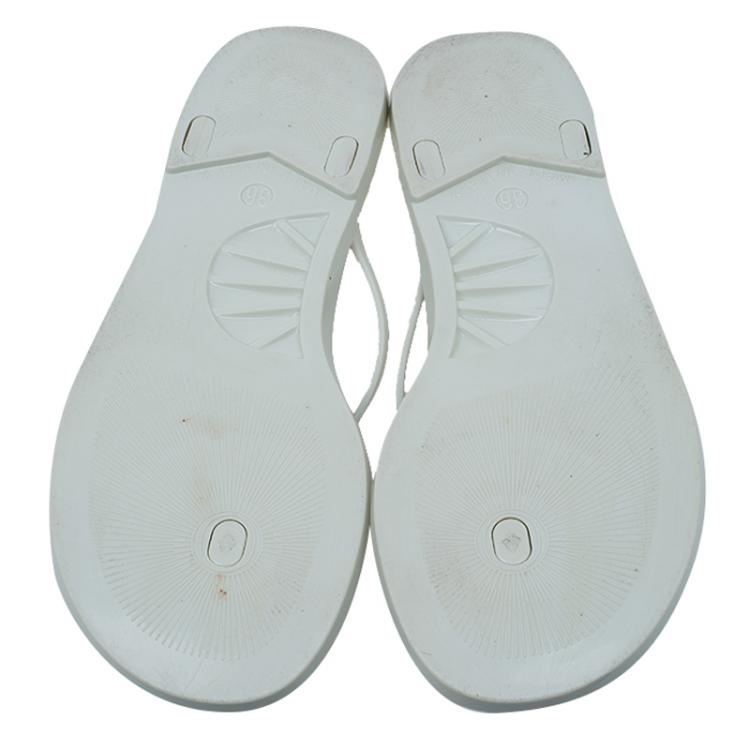 Pre Owned Burberry Cream Novacheck Rubber Thong Sandals Size 36