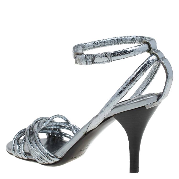 مملوكة مسبقًا Burberry Prorsum Silver Metallic Leather Ankle Strap Sandals Size 35
