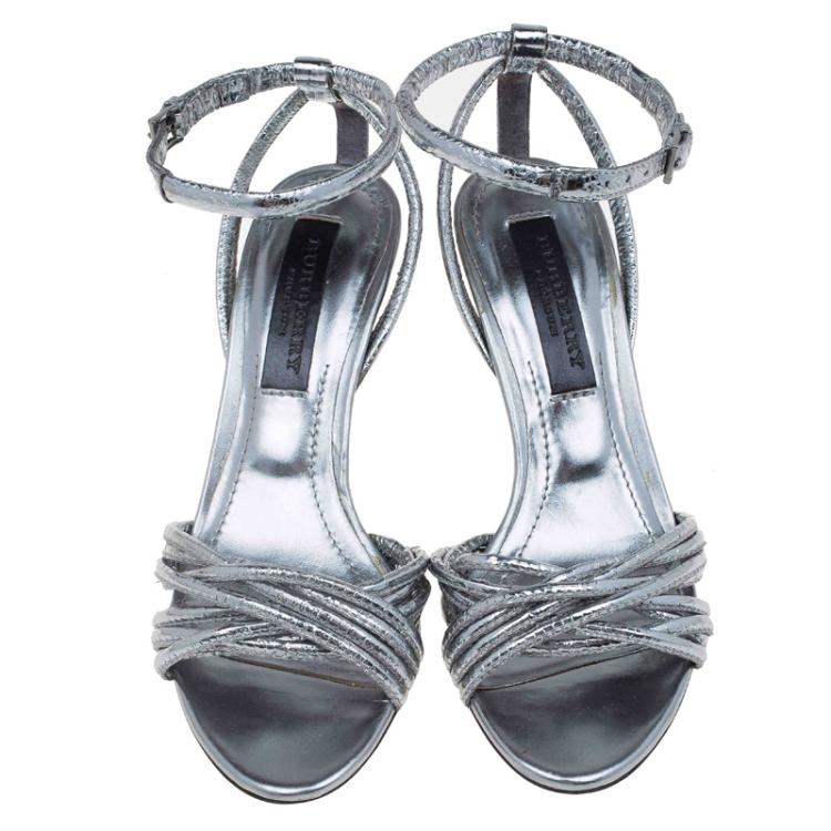 مملوكة مسبقًا Burberry Prorsum Silver Metallic Leather Ankle Strap Sandals Size 35