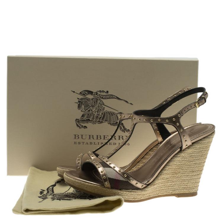 Pre Owned Burberry Brown Novacheck Fabric and Leather Gold Studded T Strap Espadrille Wedge Sandals Size 39