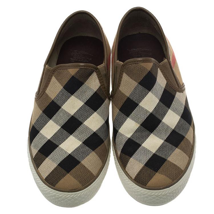 Pre Owned Burberry Beige Novacheck Canvas Slip On Sneakers Size 39