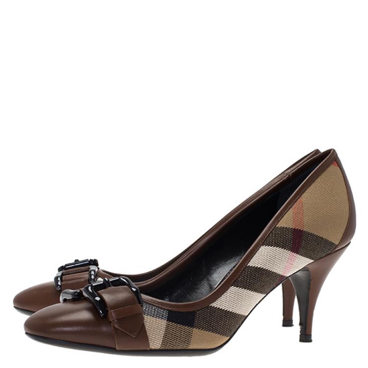 Pre Owned Burberry Brown Leather and Novacheck Canvas Buckle Pumps Size 39
