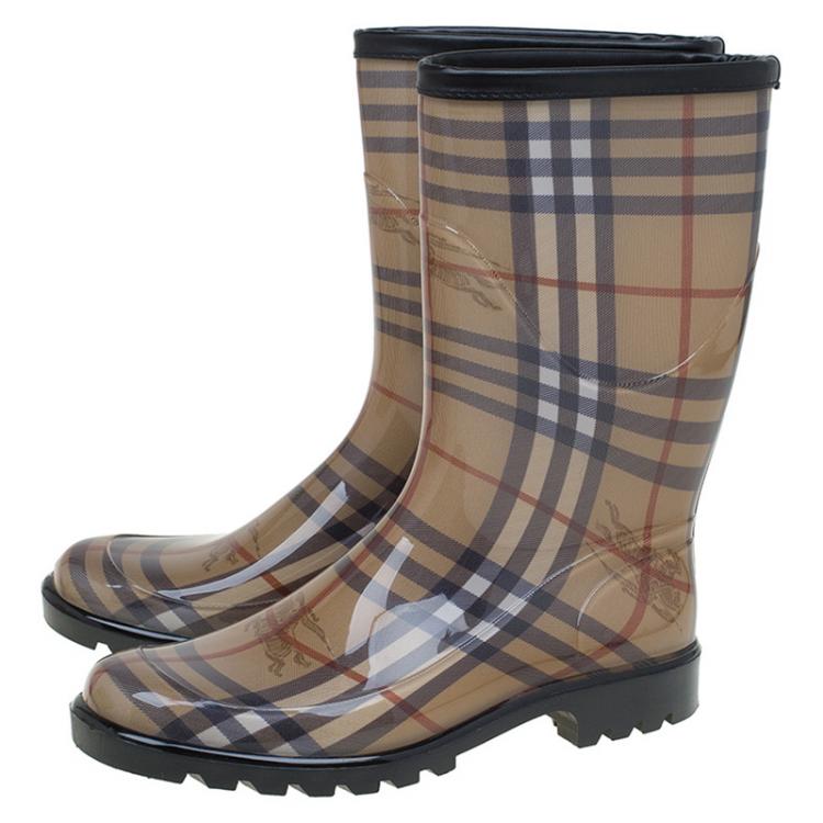Pre Owned Burberry Beige Housecheck Rubber Rain Boots Size 39