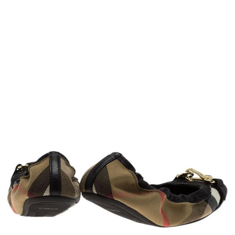 Pre Owned Burberry Beige Nova Check Canvas and Black Leather Shipley Ballerina Flats Size 37.5