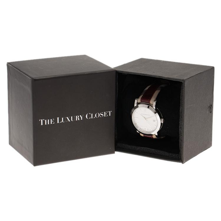 Pre Owned Burberry White Stainless Steel Heritage BU1389 Women's Wristwatch 38MM 