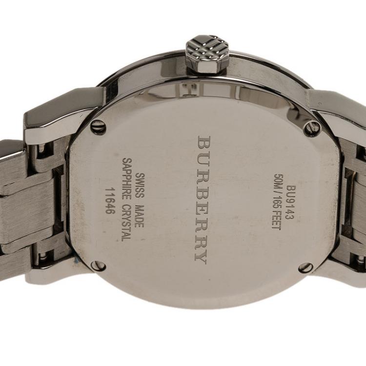 Pre Owned Burberry Silver Stainless Steel Heritage Collection Women's Wristwatch 36MM
