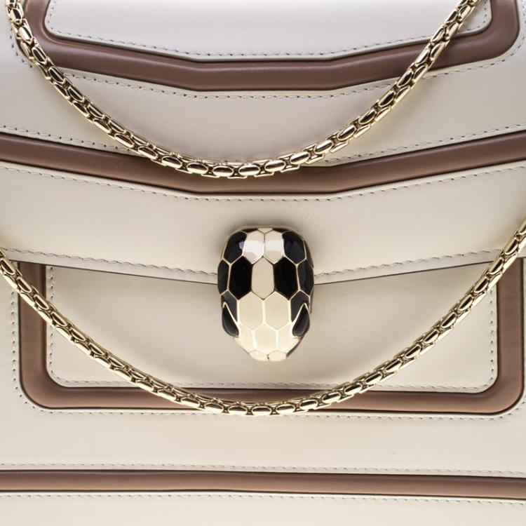 مملوكة مسبقًا Bvlgari Off White/Beige Leather Medium Serpenti Forever Shoulder Bag